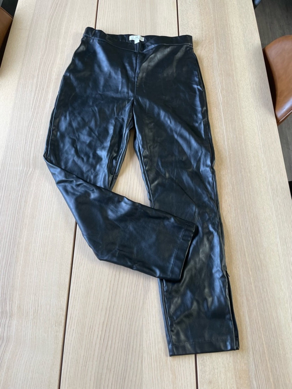 Halston straight leg pleather trousers medium Black Faux Leather Slim Leg Pants